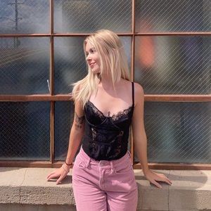 Meet your Posher, Mallory